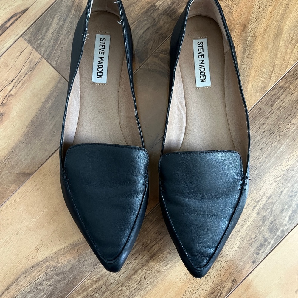 Steve Madden Black Flats size 10